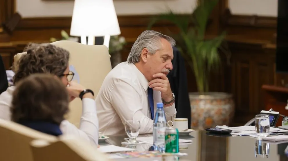 Fernández habló por teléfono con Zelenski 