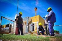 Inversión provincial en Villa de Merlo: la obra de gas natural beneficiará a 1000 familias