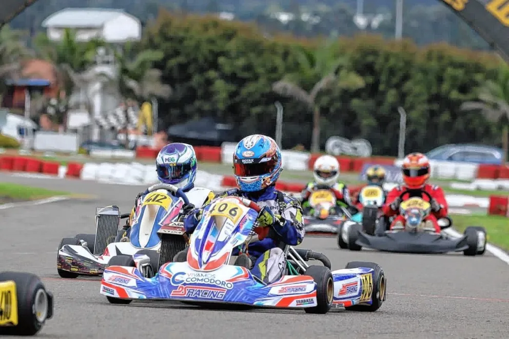 Javier Fernández corre la final del Sudamericano Rotax