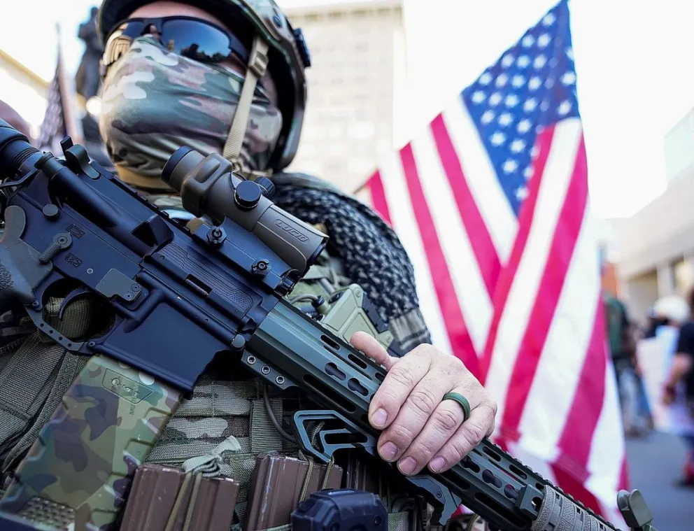 El Senado de Nueva York aprobó una ley para restringir el uso de armas
