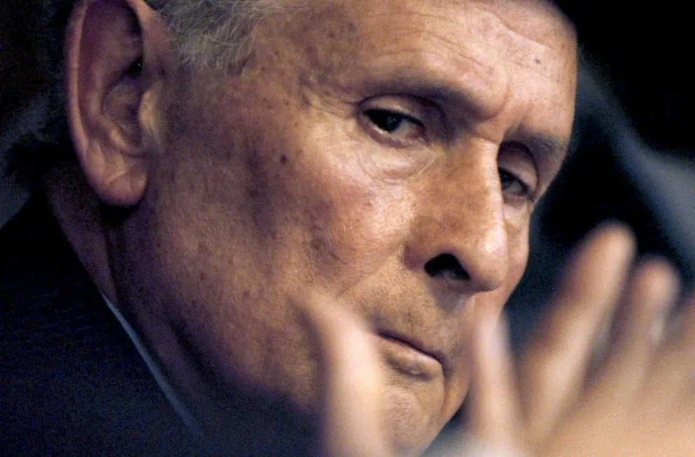 A los 93 años murió Miguel Etchecolatz