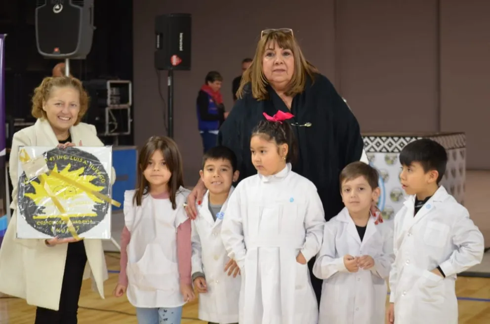 Provincia acompañó los festejos por el 50° aniversario de la Escuela Provincial N° 43 de Comodoro Rivadavia