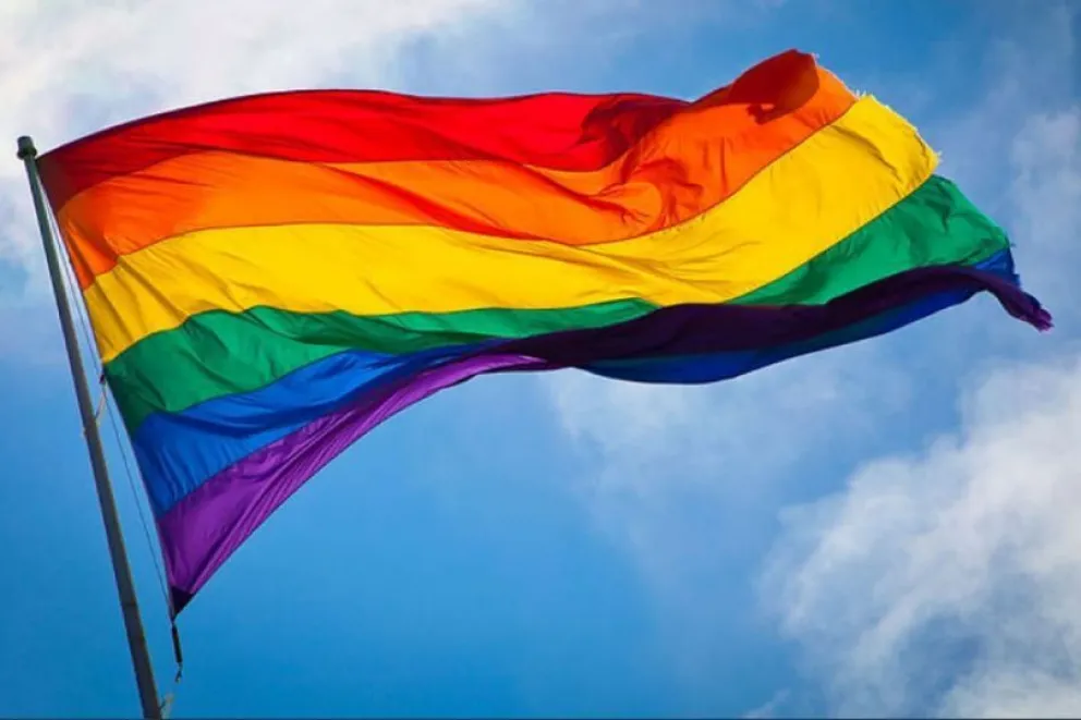 El cura Luis García pidió integrar a la Iglesia a personas trans