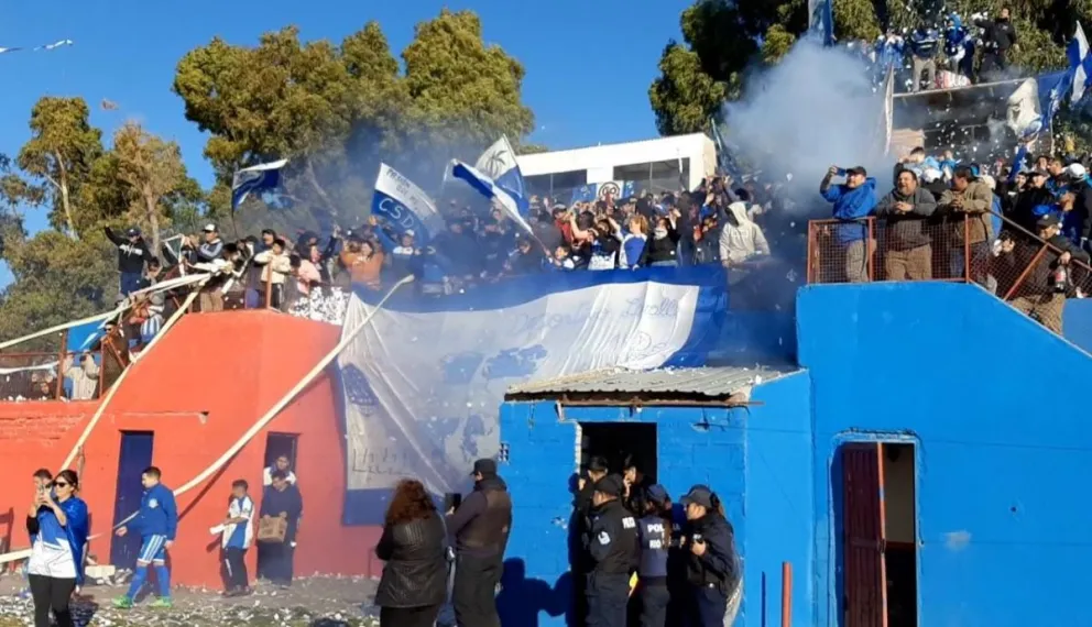 Video: impresionante marco en el superclásico entre Lavalle y Santo