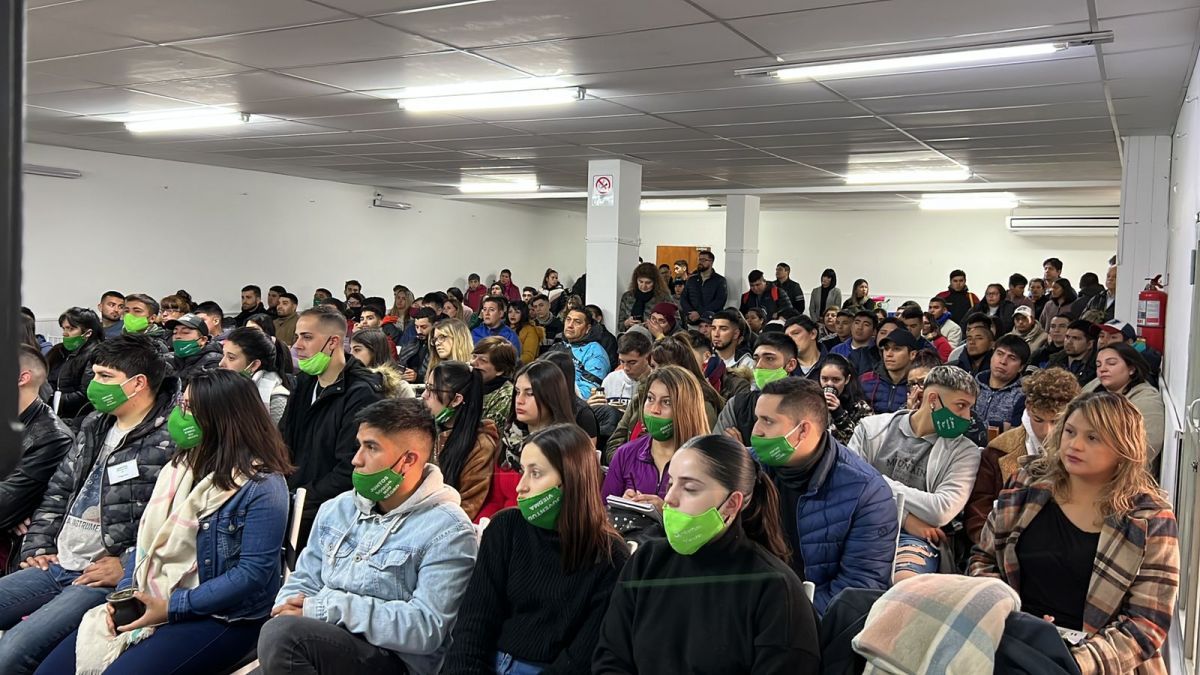 Juntos reunió 1000 jóvenes en un encuentro de formación política