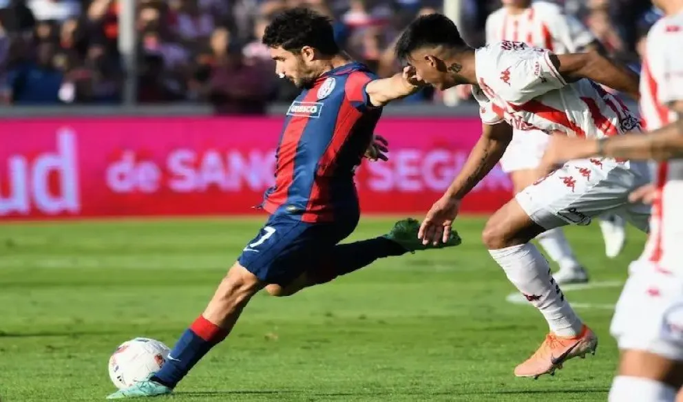 San Lorenzo perdió el invicto contra Barracas: la polémica con el VAR