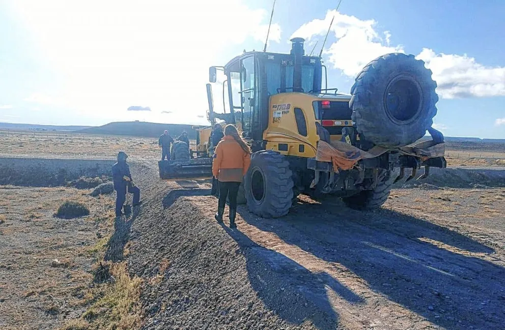 La presidenta de Vialidad Provincial supervisó trabajos de mantenimiento en diferentes rutas