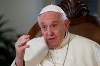 Papa Francisco: “Lo confieso, con Raúl Castro tengo una relación humana”