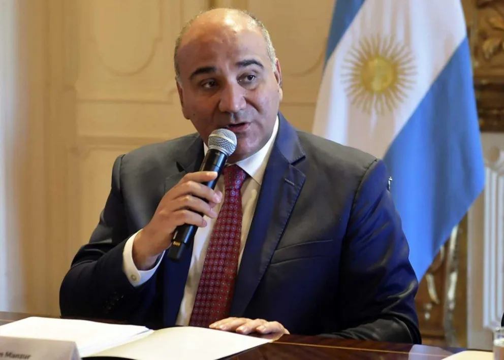 Manzur remarcó que Massa continuará en Diputados y señaló que Batakis podría asumir esta tarde