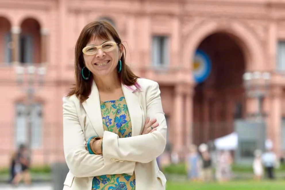 La flamante ministra Batakis llegó a la Quinta de Olivos para reunirse con el presidente