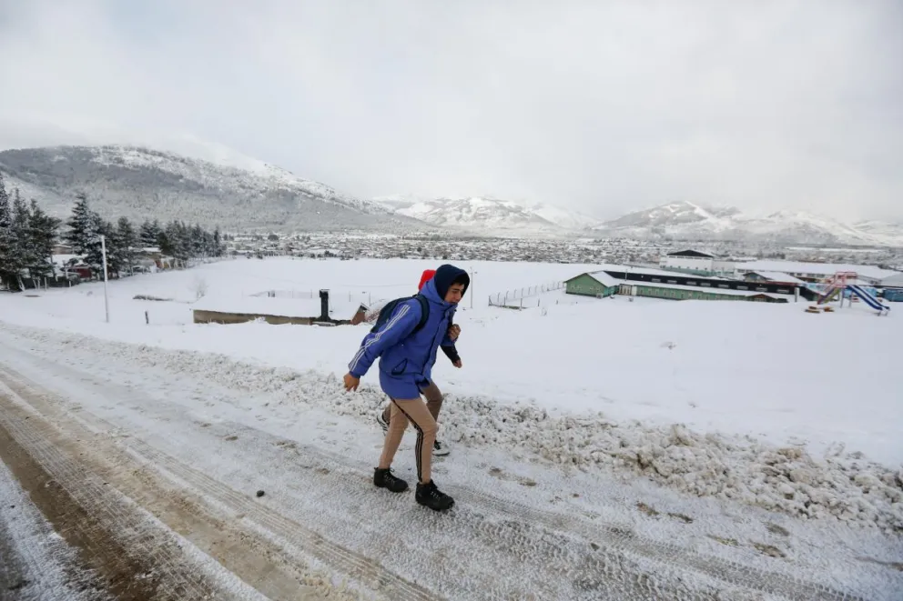 Este viernes hay clases en Bariloche, excepto en algunas escuelas que siguen afectadas por la nieve