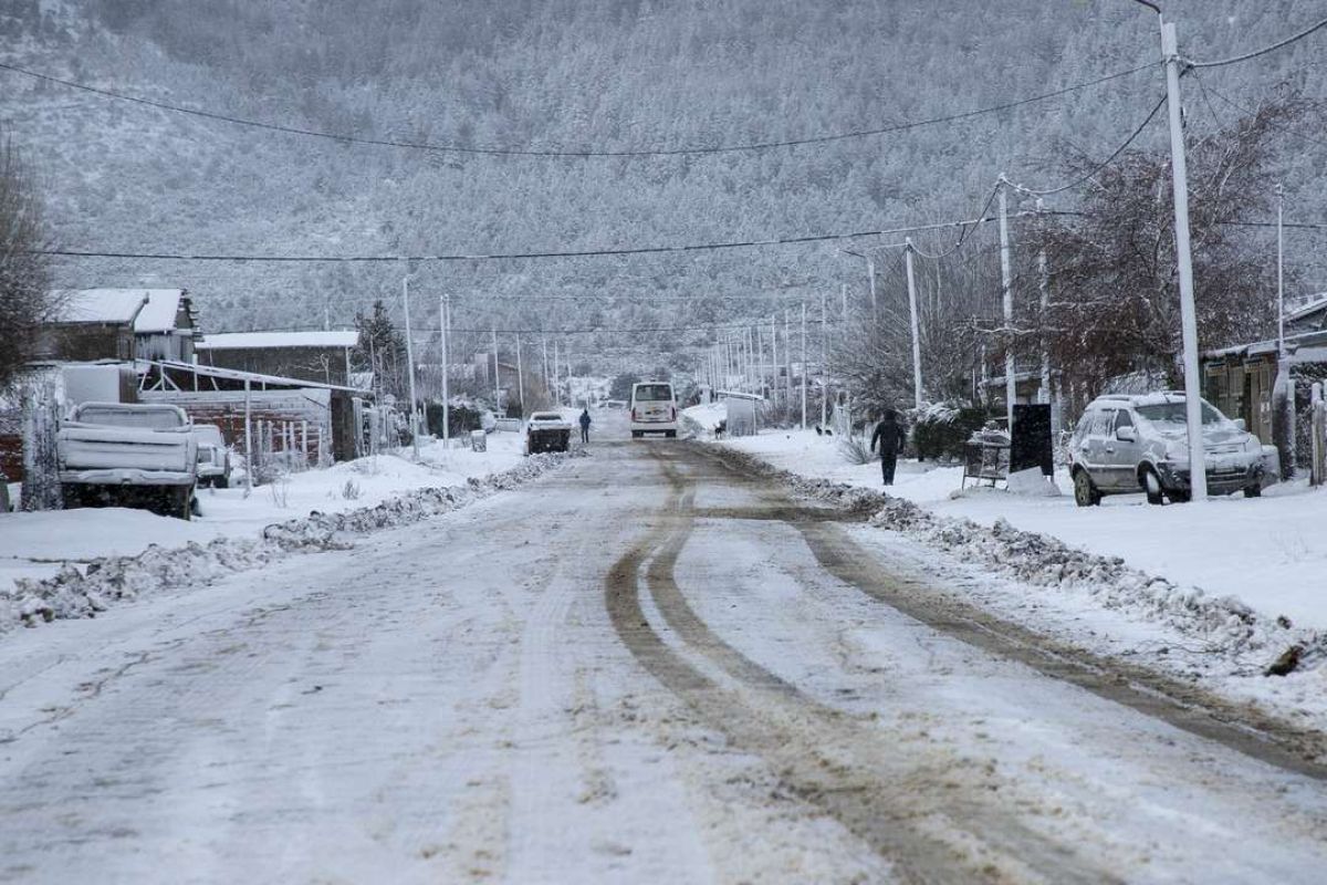 Probabilidad de lluvias y más nieve para este martes en Bariloche