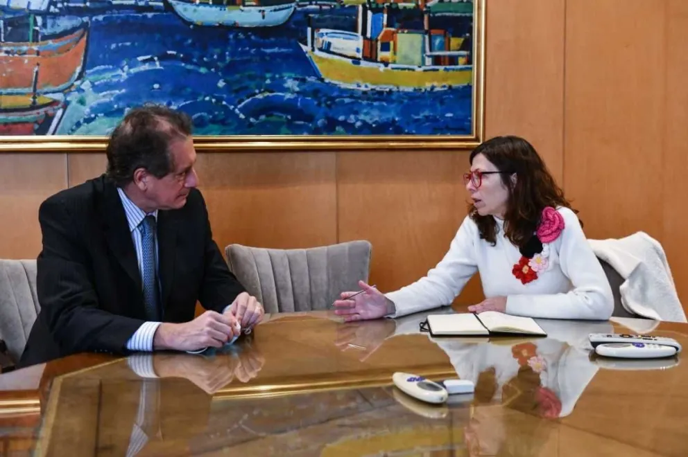 Batakis se reunió con Alberto Fernández, Guzmán y Pesce antes de su presentación oficial
