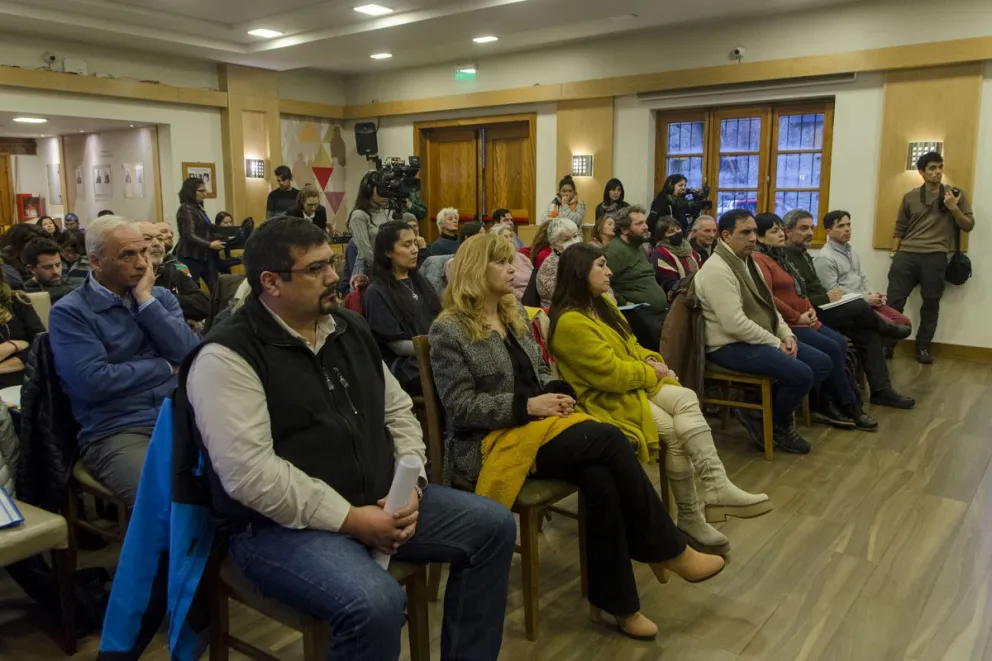 Se debatió la concesión del cerro Campanario