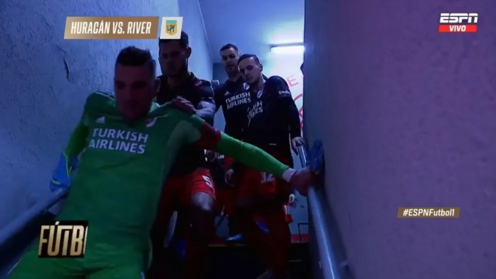 Video: el blooper de Franco Armani en el túnel de Huracán 