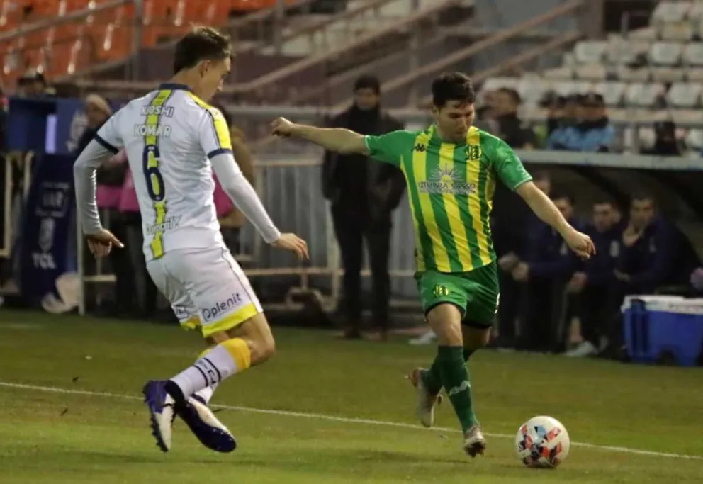 Tevez sumó su segunda derrota como técnico de Central al caer frente a Aldosivi