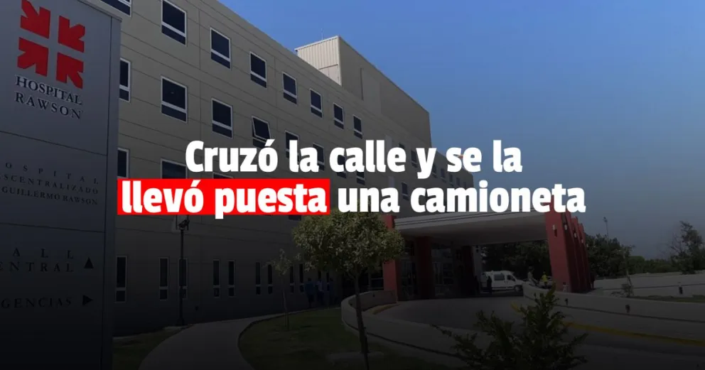 Una mujer terminó hospitalizada tras ser chocada por una camioneta