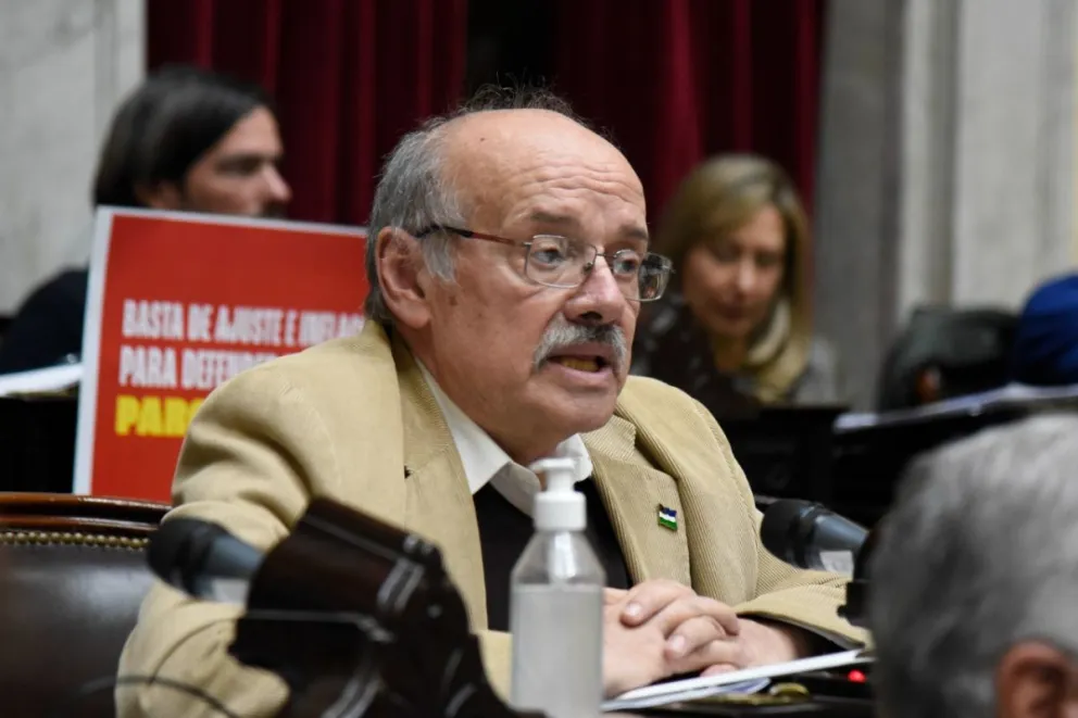 Di Giacomo: “El feriado está totalmente fuera de lugar"