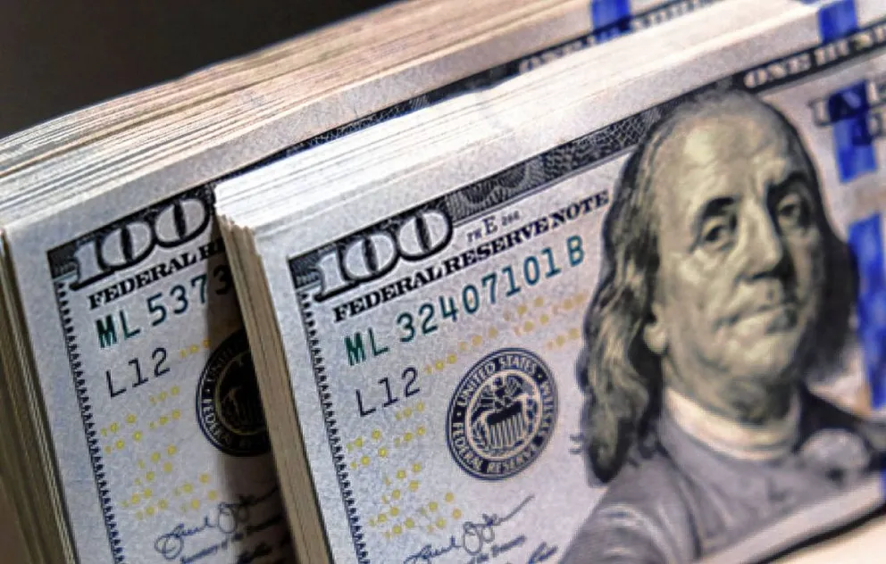 El dólar blue cerró la semana en $277