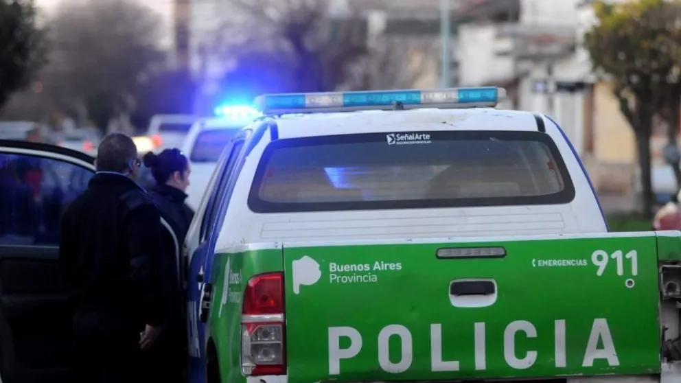 Policía