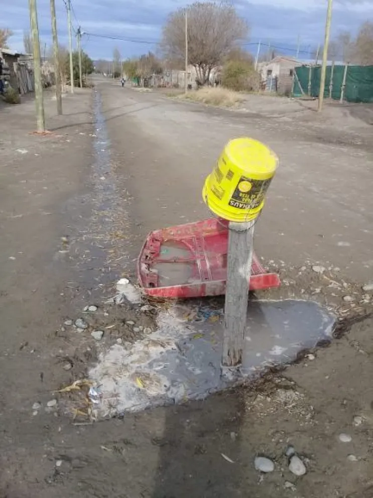 El reclamo sin fin: Un total de 63 actas contra ARSA por desbordes de agua y cloacas 