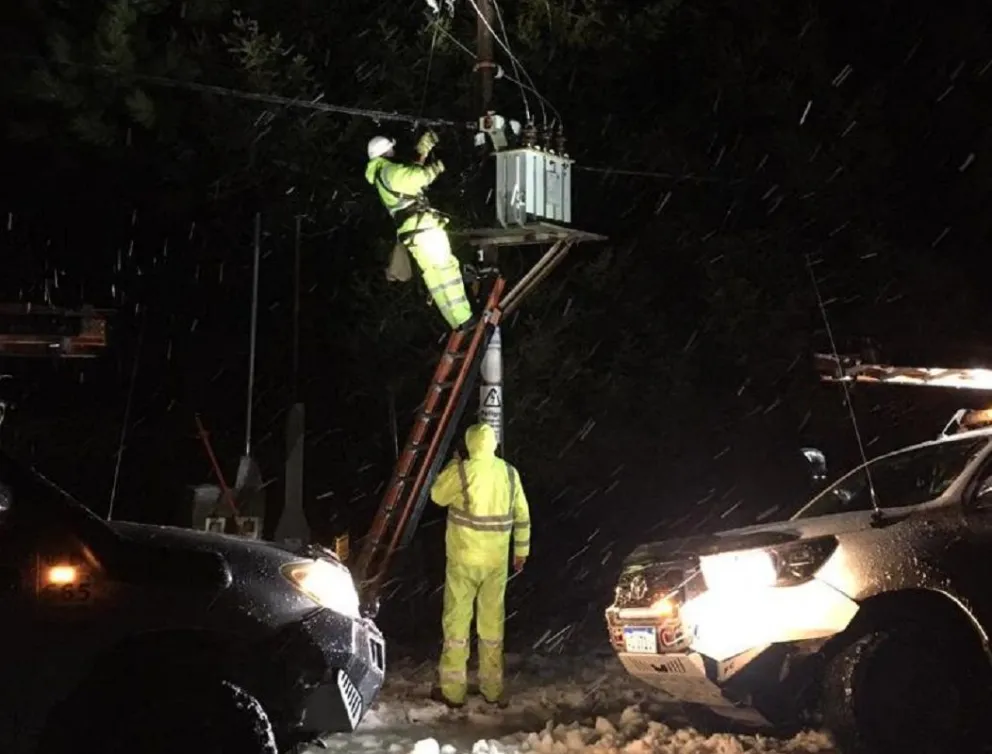 El temporal causó daños en el tendido eléctrico