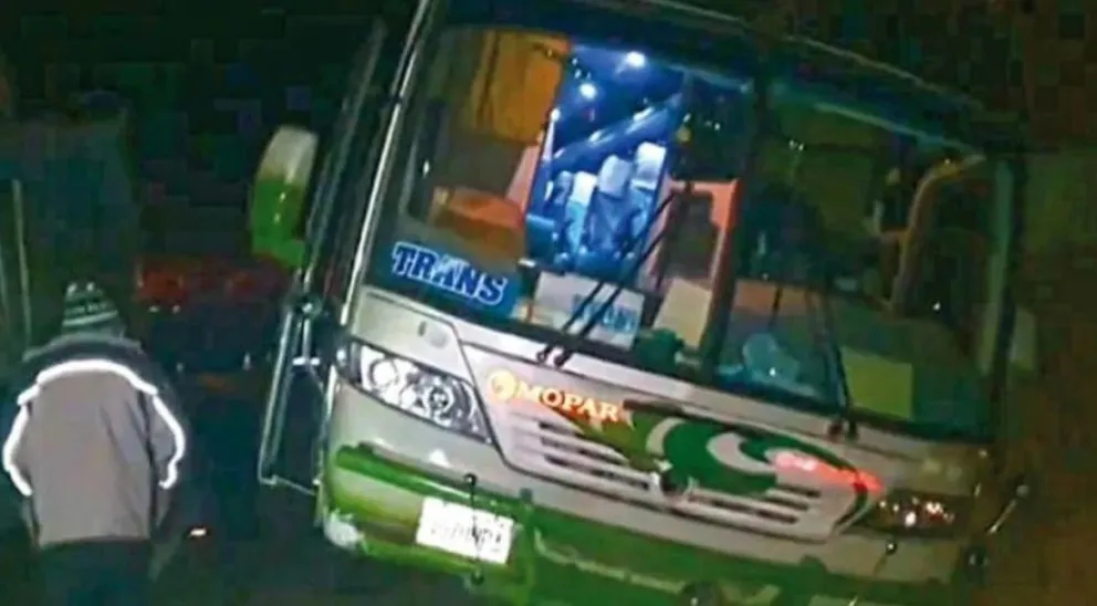 Tragedia al volante en Bolivia: cinco muertos