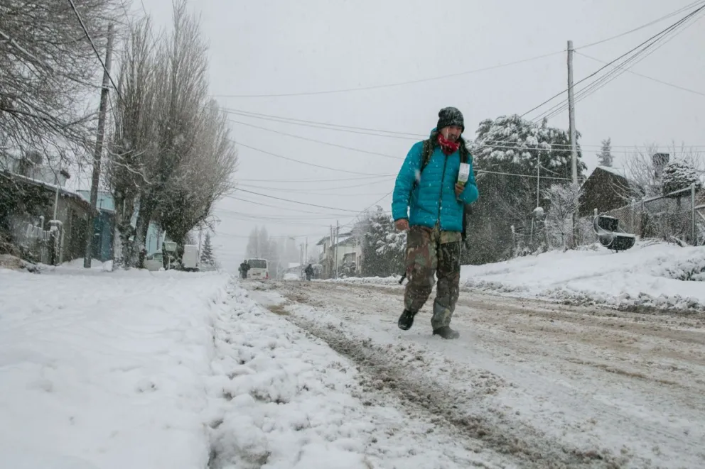 Las nevadas aflojarían este viernes pero no por mucho