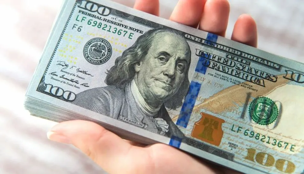 El Banco Central aumentó el dólar oficial: a cuánto cotiza y cómo queda el blue en el cierre de jornada