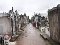 |VIDEO| ¡Qué susto! Cuidadora se encontró con el fantasma de un bebé en el cementerio y lo grabó