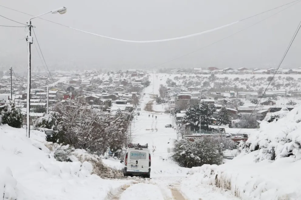 Todavía hay barrios que siguen sin agua por la nevada