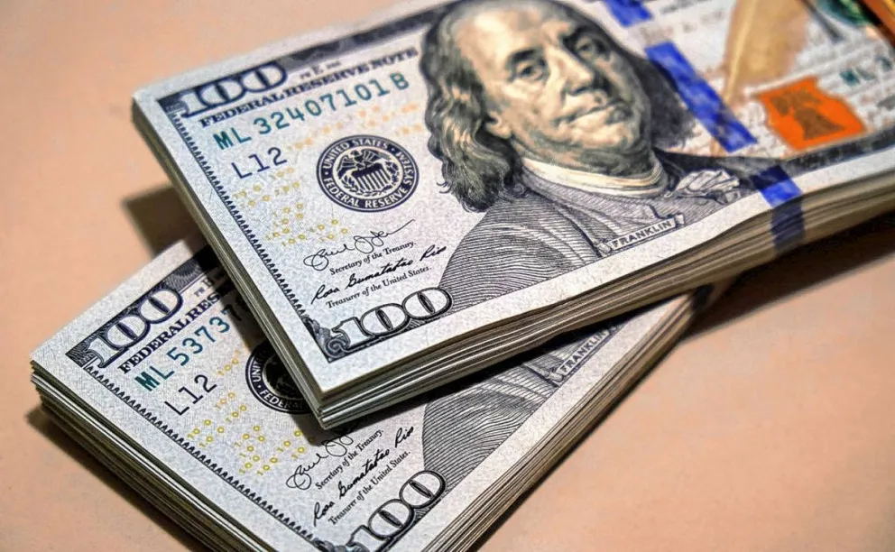 El dólar blue subió $4