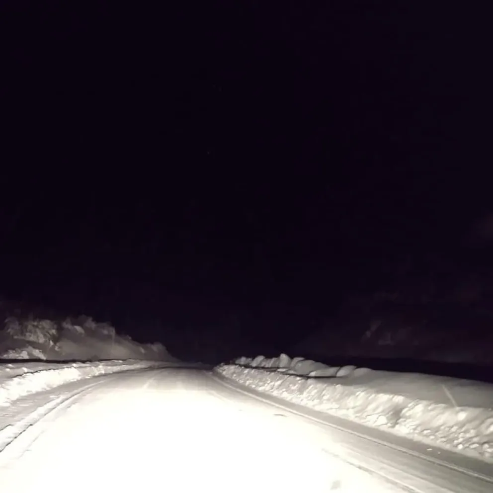 La ruta 40 se encuentra transitable con extrema precaución y mantienen la restricción para camiones en la ruta 23