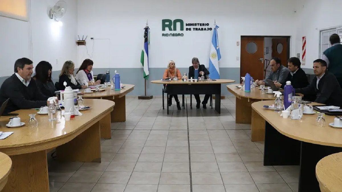 Gobierno y Unter analizaron los incrementos para la segunda parte del año