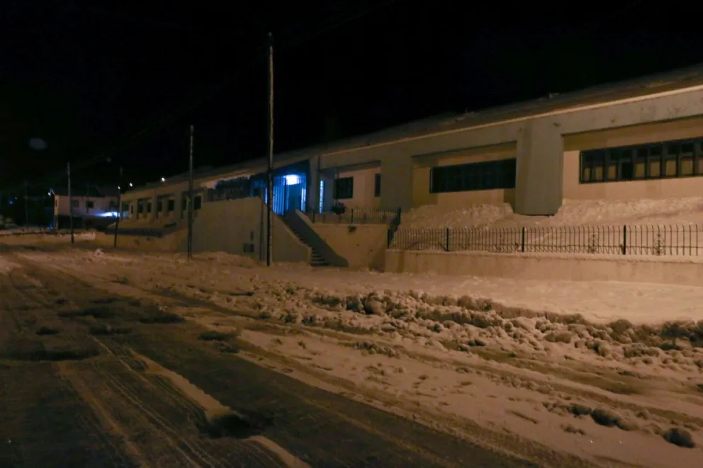 Retoman las clases del turno noche en Bariloche, pero el aviso llegó tarde