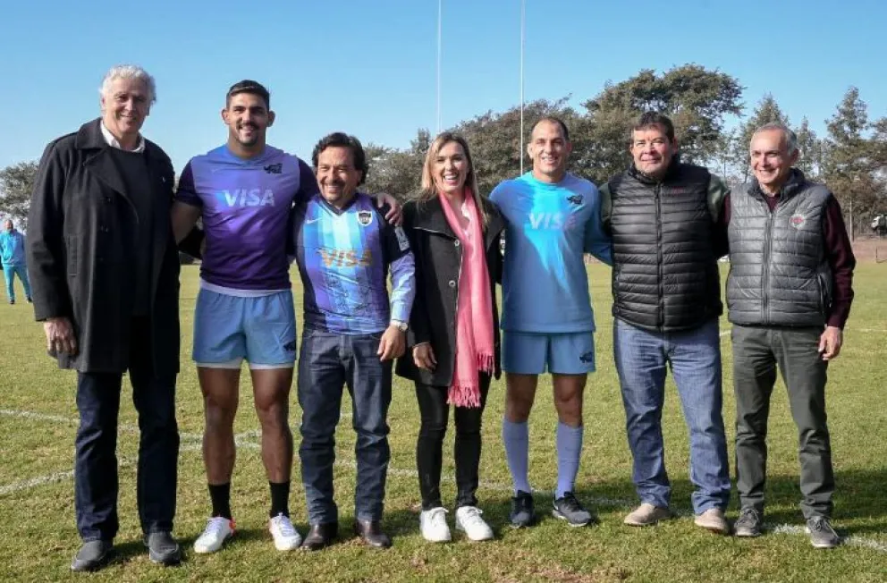 Gustavo Sáenz dijo presente en el último entrenamiento de la selección nacional de rugby
