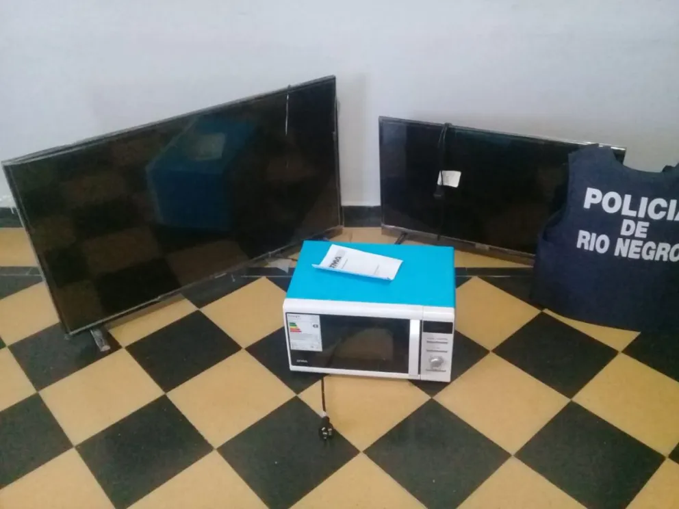 La policía recuperó aparatos electrónicos robados pero no hay detenidos