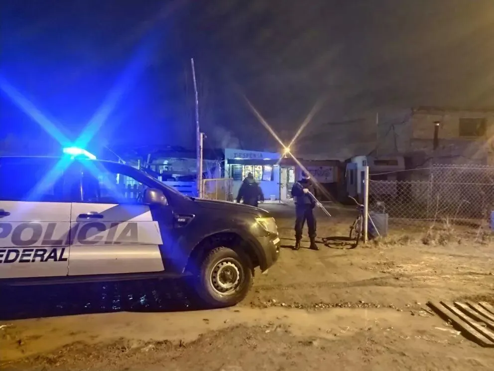 Allanaron una falsa despensa en Chacramonte 